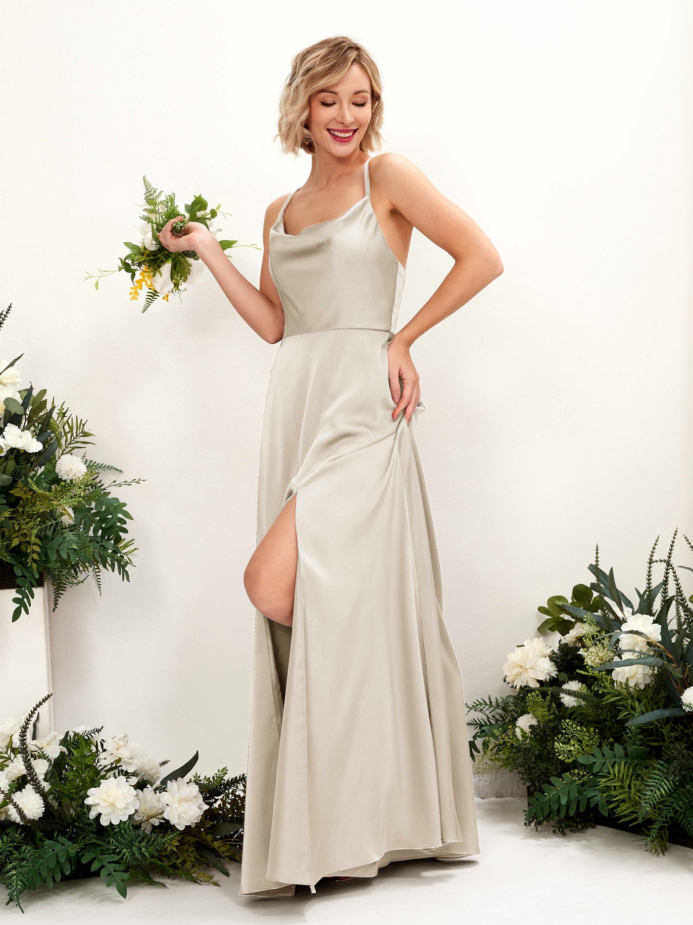 Carlyna A-Linien-Kleid Wasserfallausschnitt Bodenlang Brautjungfernkleid Champagner #farbe_champagner