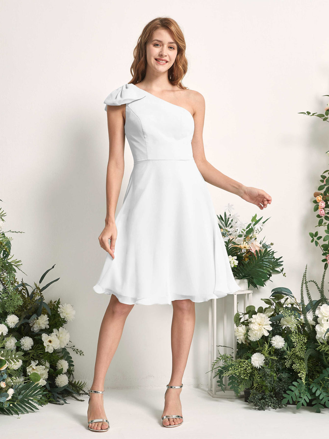 Carlyna A-Linien One-Shoulder Skater Brautjungfernkleider Weiß 