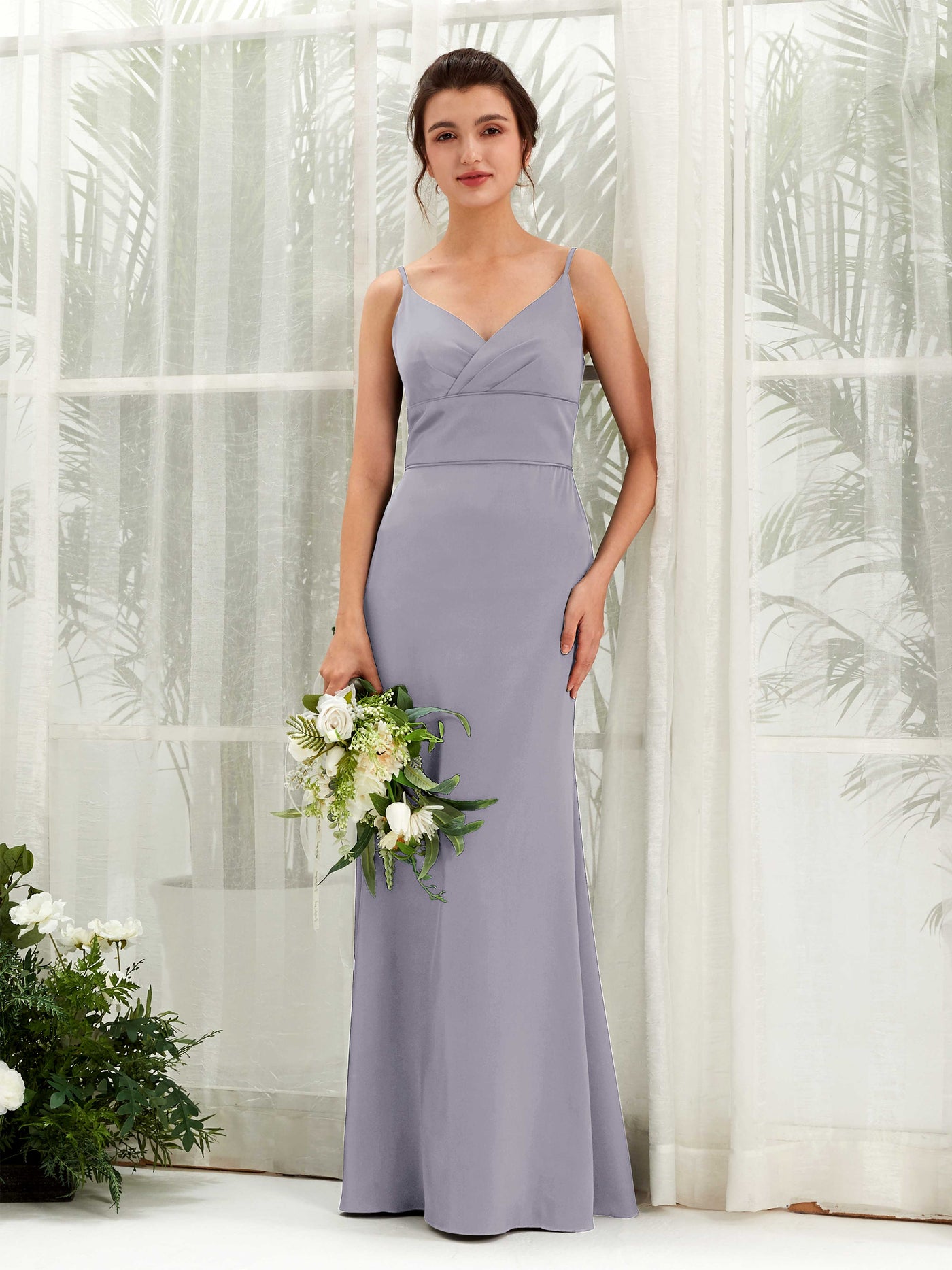 Carlyna Empire-Linie V-Ausschnitt Bodenlang Satin Brautjungfernkleid Lila Dunst #farbe_lila-dunst