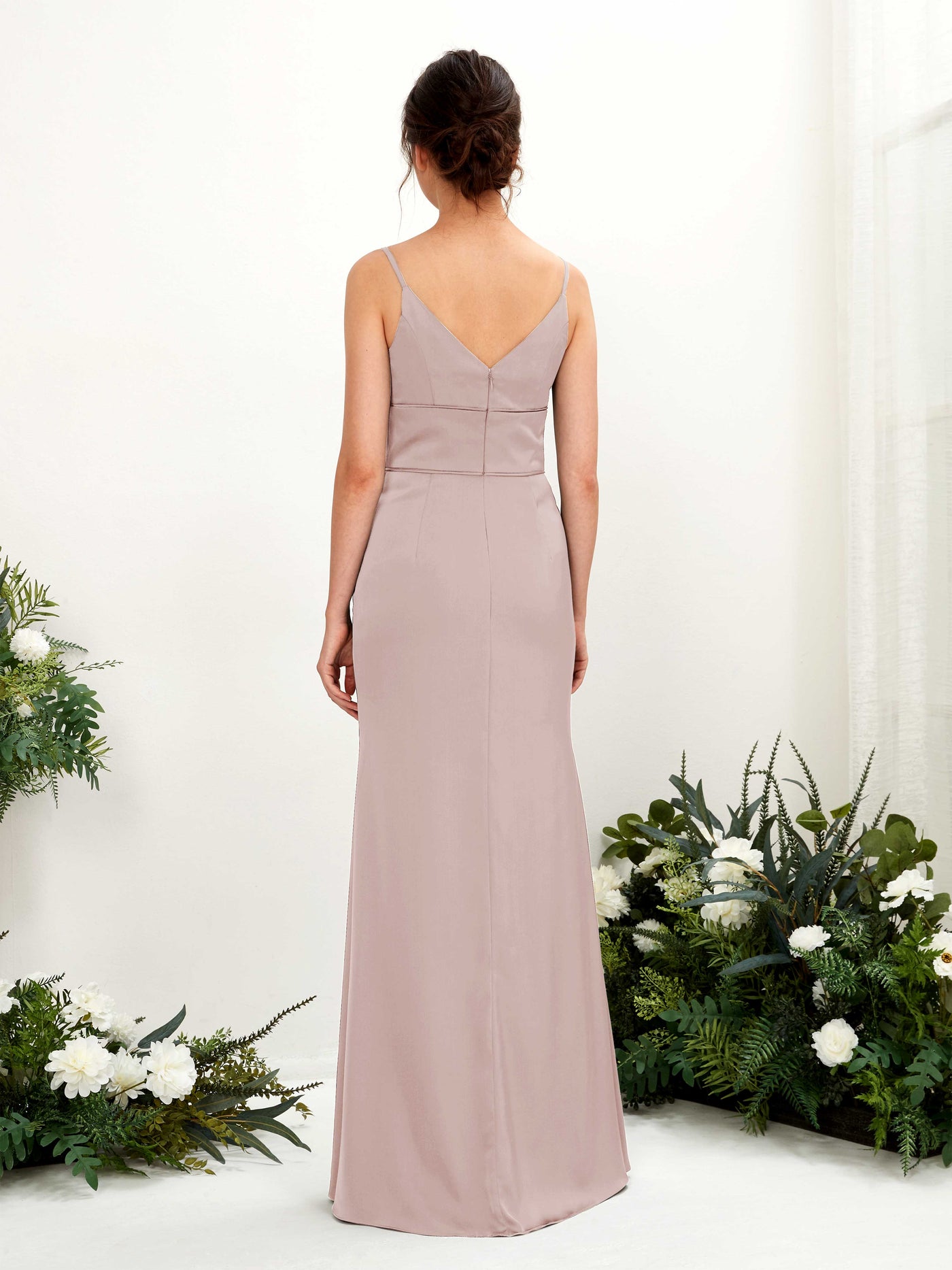 Carlyna Empire-Linie V-Ausschnitt Bodenlang Satin Brautjungfernkleid Staubige Rose #farbe_staubige-rose
