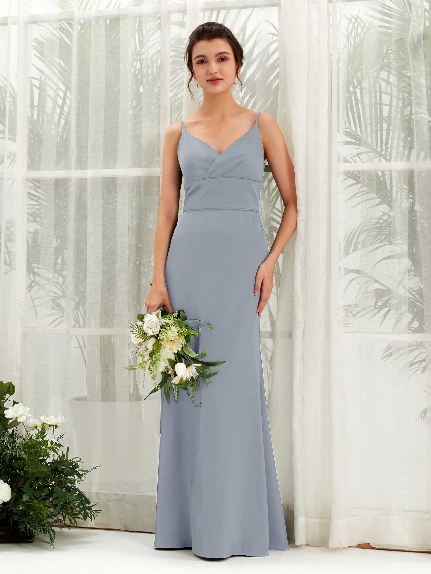 Carlyna Empire-Linie V-Ausschnitt Bodenlang Satin Brautjungfernkleid Staubiges Blau #farbe_staubiges-blau