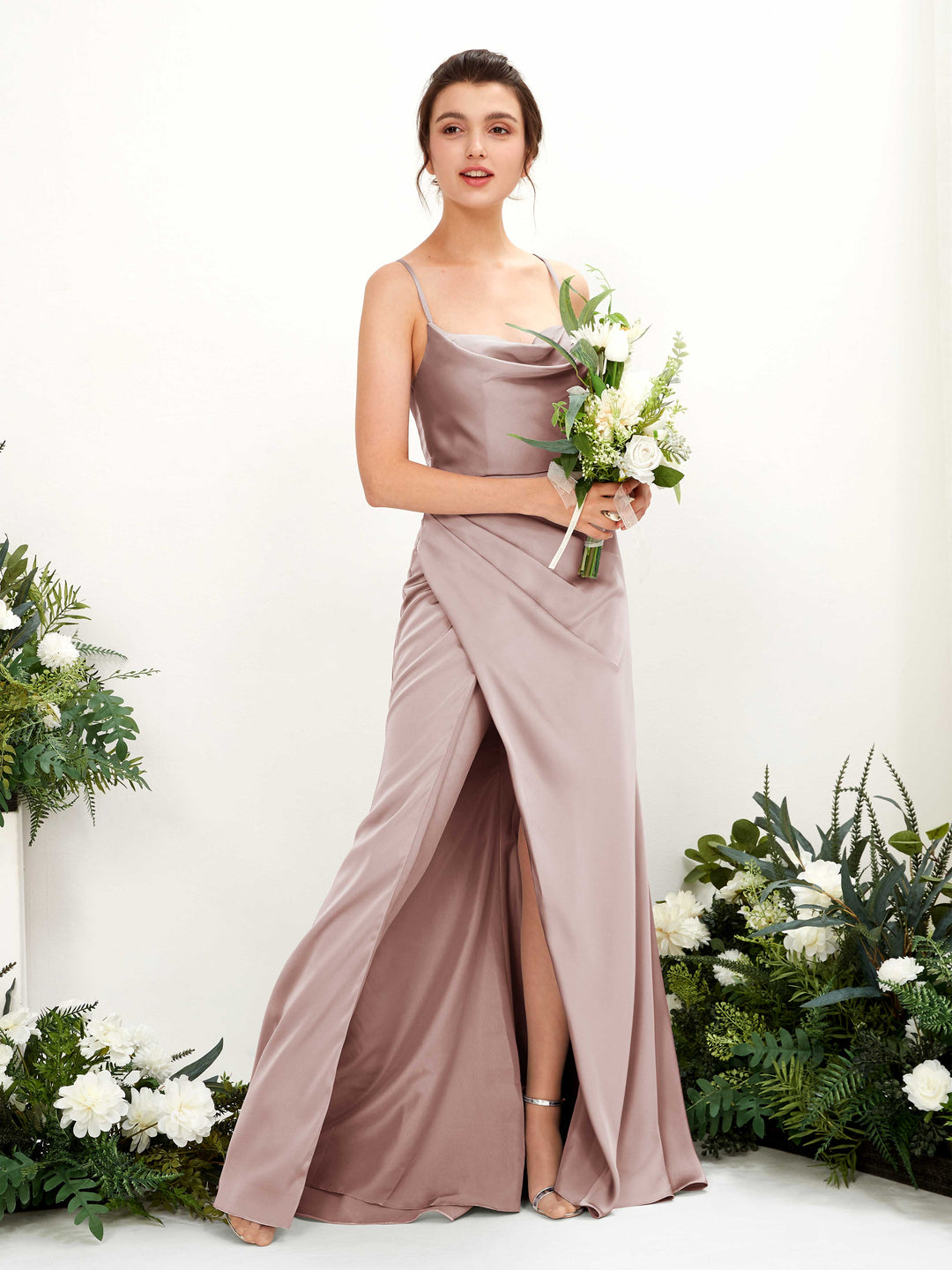 Carlyna Empire-Linie Wasserfall-Ausschnitt Bodenlanges Abendkleid Brautjungfernkleid Staubige Rose 