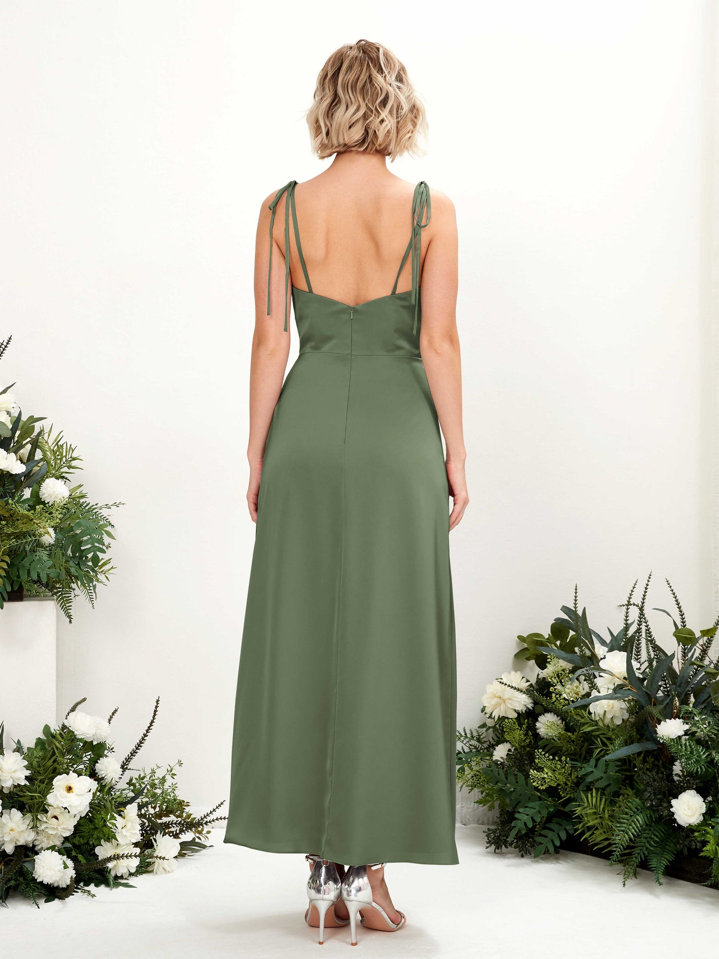 Carlyna Empire-Linie Wasserfall-Ausschnitt Wadenlang Satin Brautjungfernkleid mit Beinschlitz Olivgrün #farbe_olivgr-n