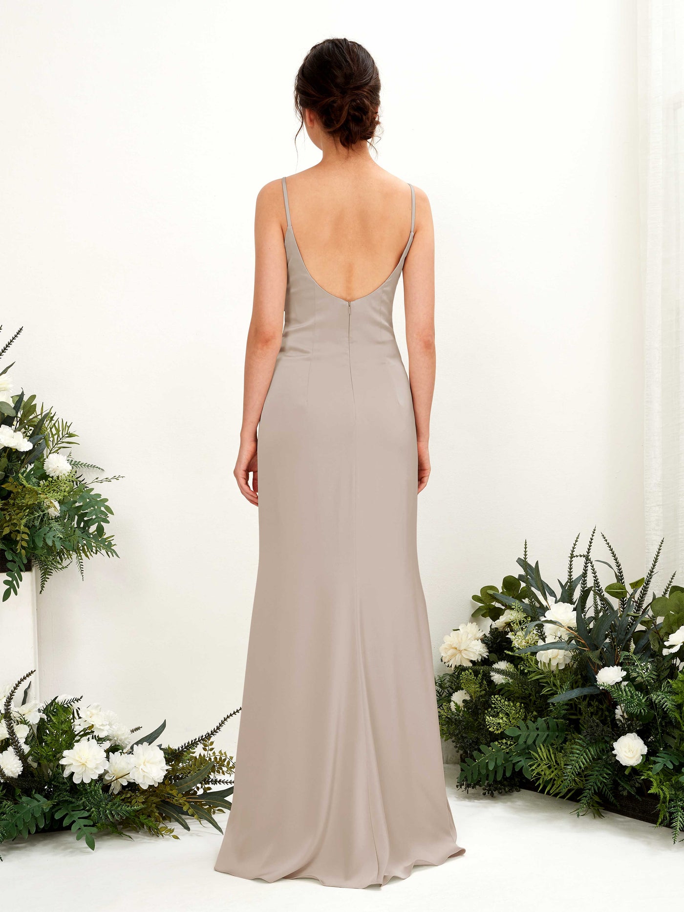 Carlyna Empire-Linie Wasserfall Bodenlang Gerafft Satin Brautjungfernkleider Taupe #farbe_taupe