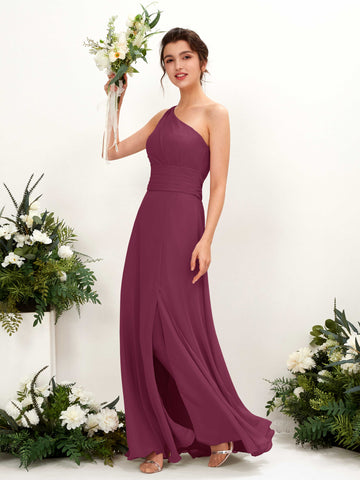 Carlyna Etui Bodenlanges One-Shoulder Kleid mit Beinschlitz Chiffon Brautjungfernkleider Chianti #farbe_chianti