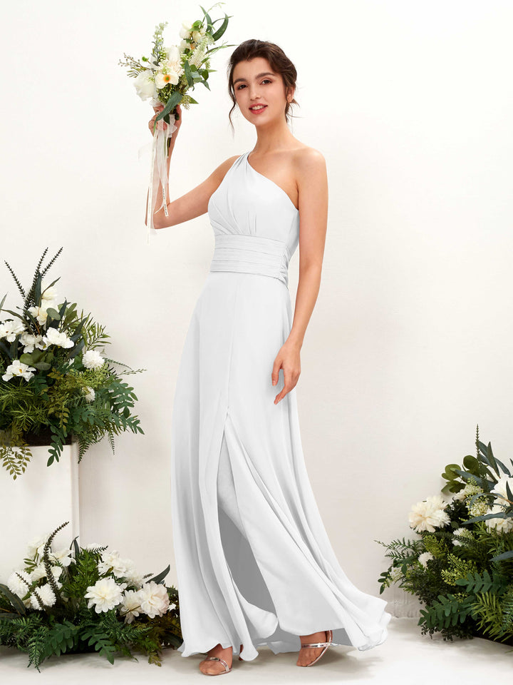 Carlyna Etui Bodenlanges One-Shoulder Kleid mit Beinschlitz Chiffon Brautjungfernkleider Weiß 