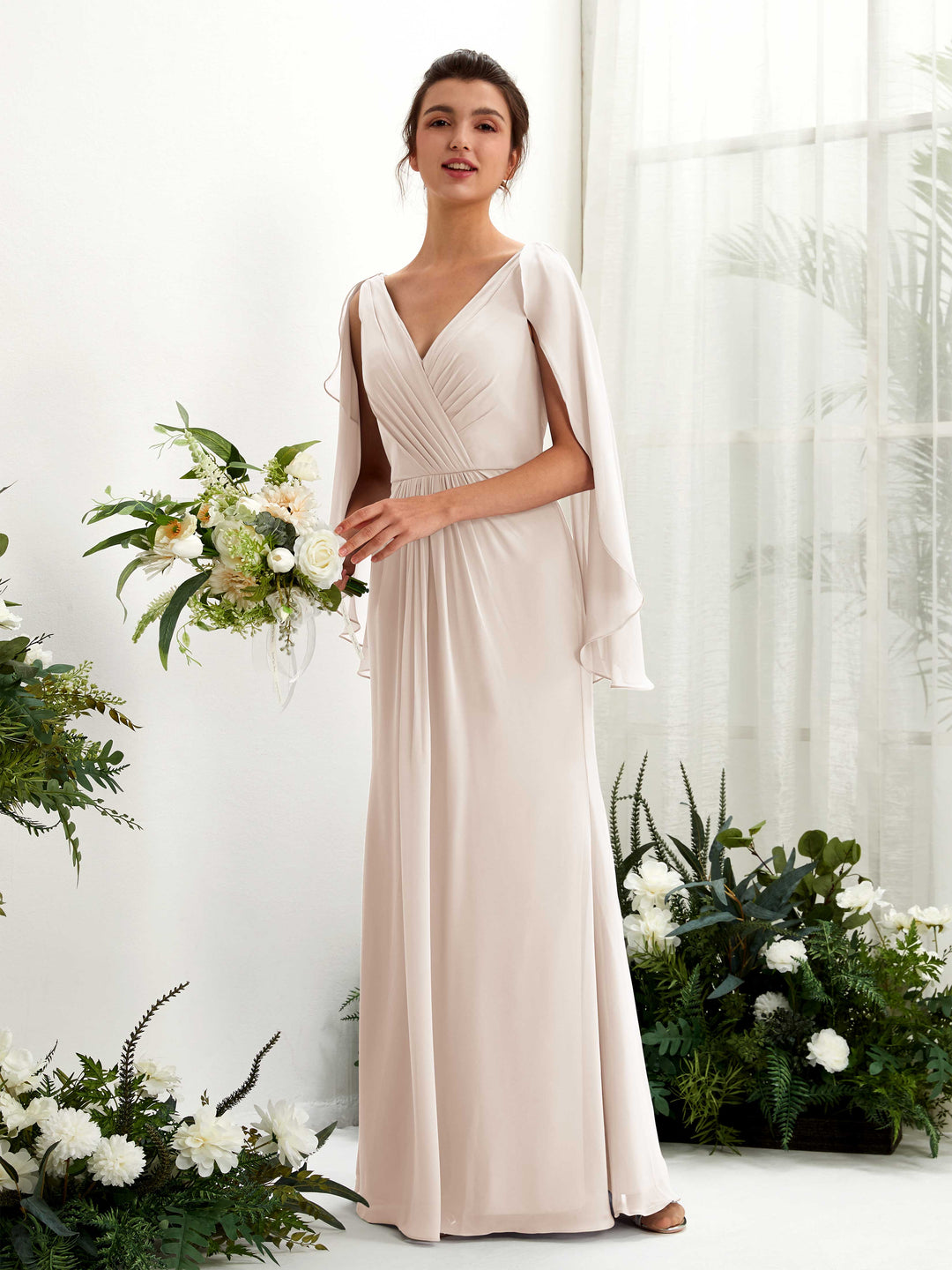 Carlyna Etui V-Ausschnitt Umhang-Ärmel Chiffon Brautjungfernkleid Champagner 