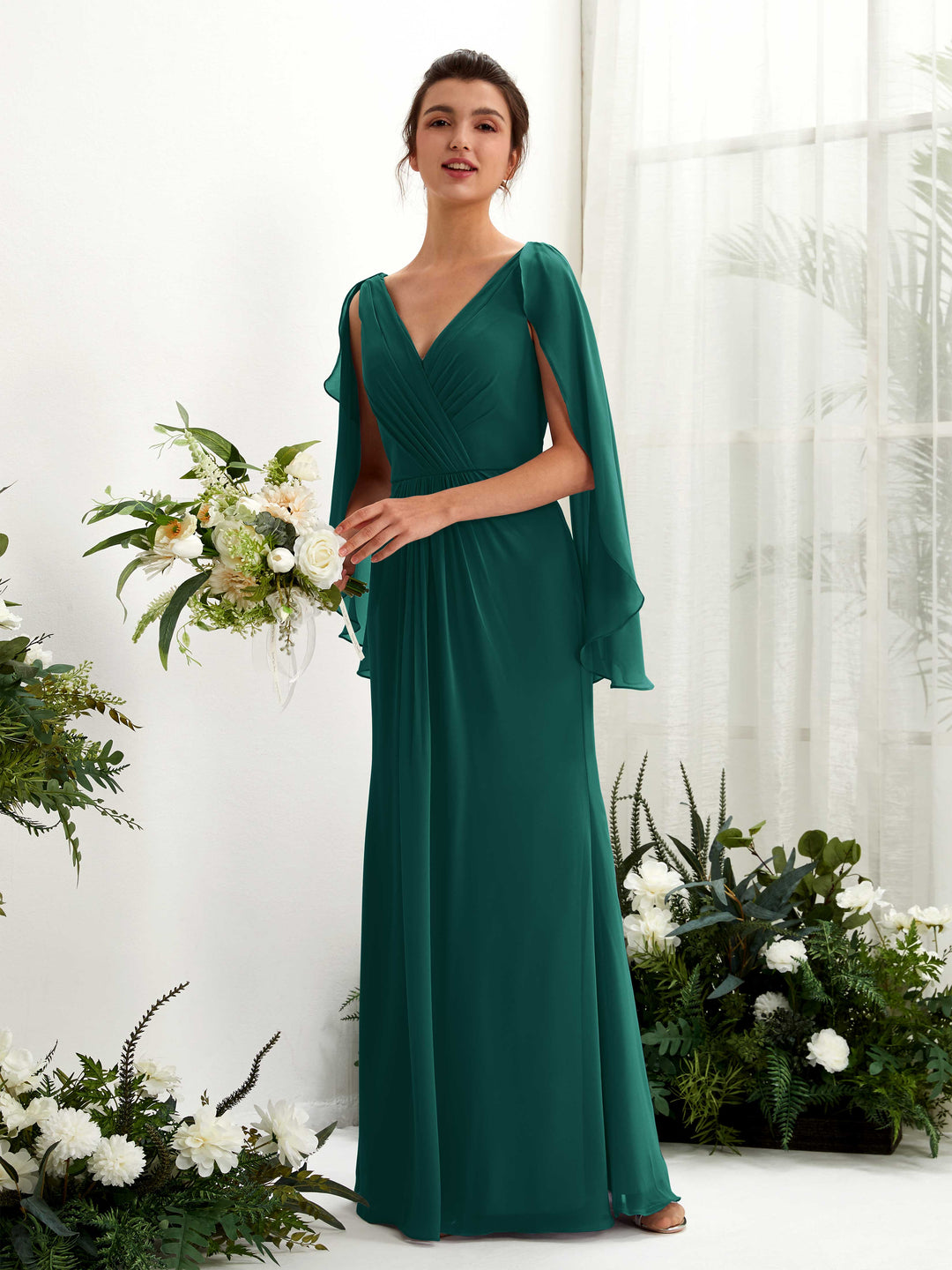 Carlyna Etui V-Ausschnitt Umhang-Ärmel Chiffon Brautjungfernkleid Dunkelsmaragd 