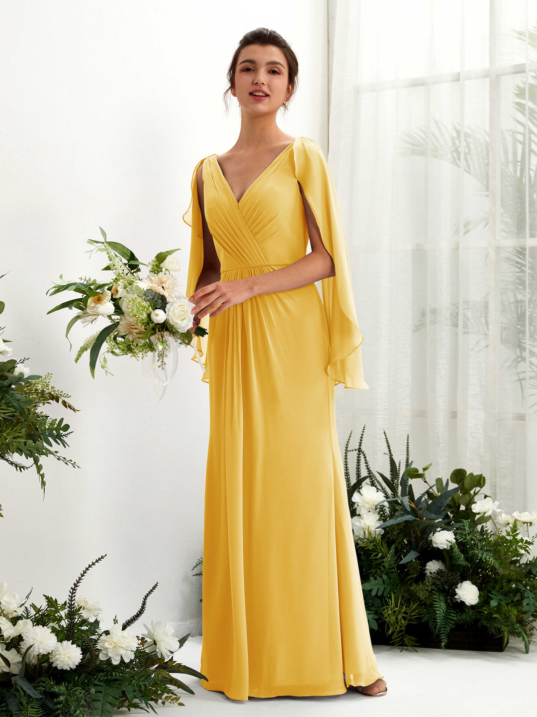 Carlyna Etui V-Ausschnitt Umhang-Ärmel Chiffon Brautjungfernkleid Senfgelb 