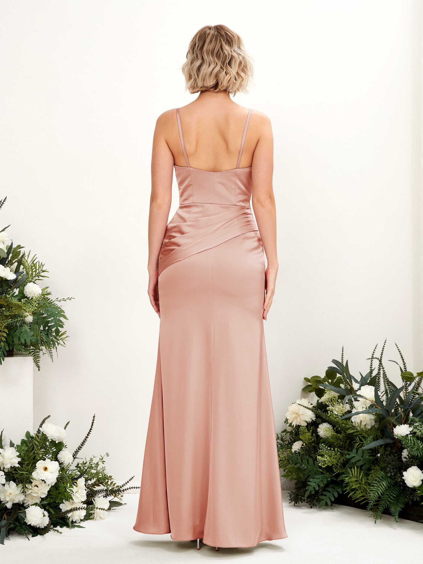 Carlyna Meerjungfrau Linie Brautjungfernkleider V-Ausschnitt Satin Bodenlang Cantaloupe #farbe_cantaloupe