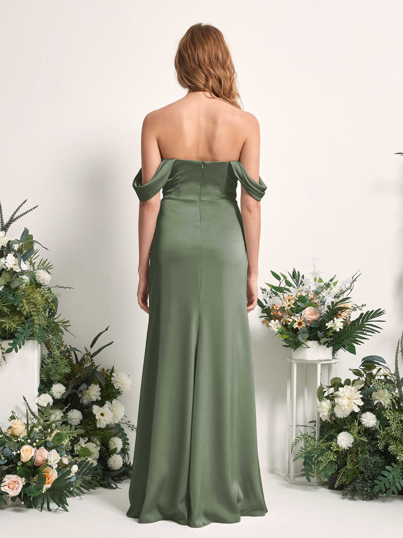 Carlyna Meerjungfrau-Linie Carmen-Ausschnitt gerafft Bodenlang Brautjungfernkleid Olivgrün #farbe_olivgr-n
