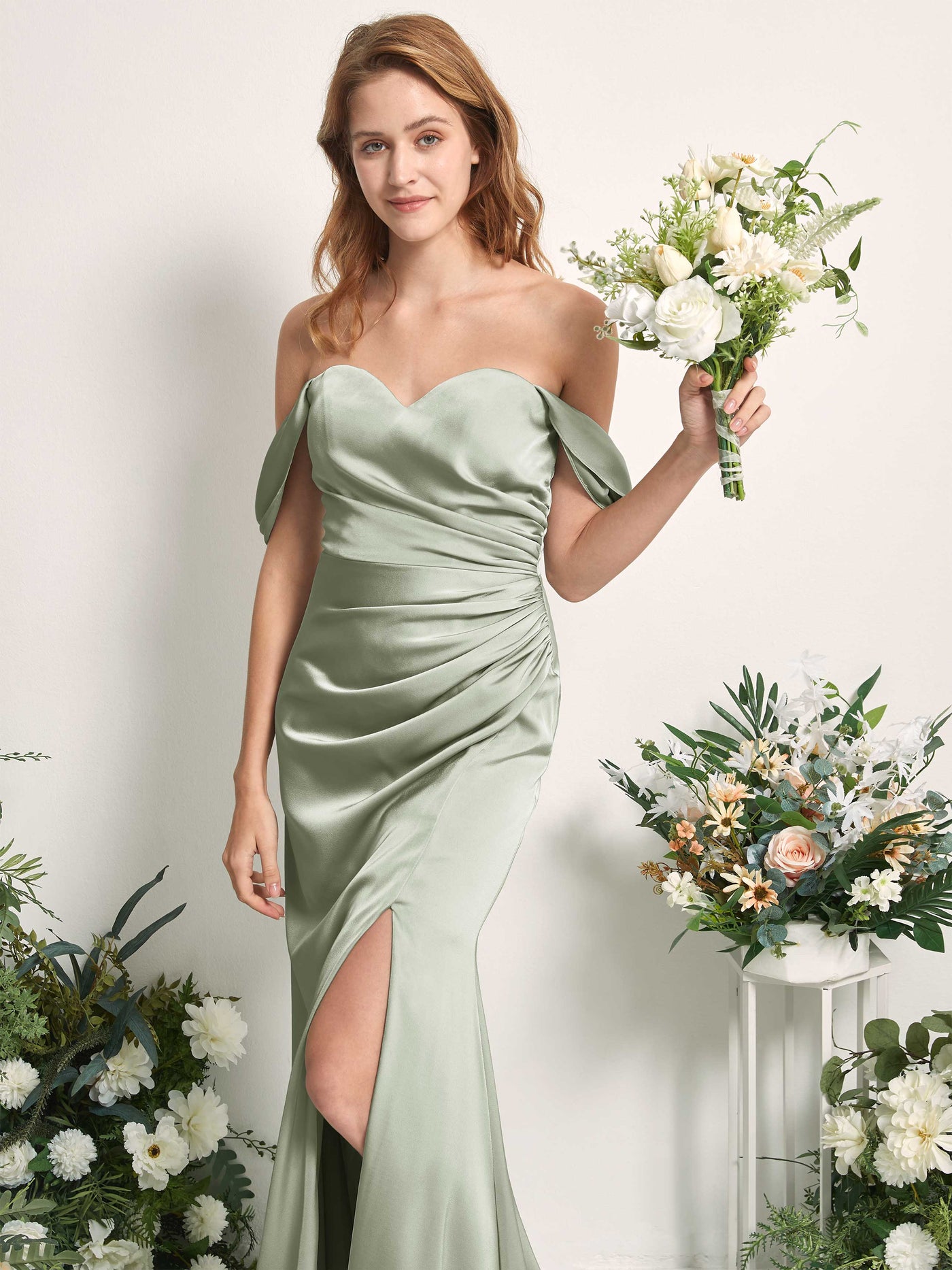 Carlyna Meerjungfrau-Linie Carmen-Ausschnitt gerafft Bodenlang Brautjungfernkleid Salbeigrün #farbe_salbeigr-n