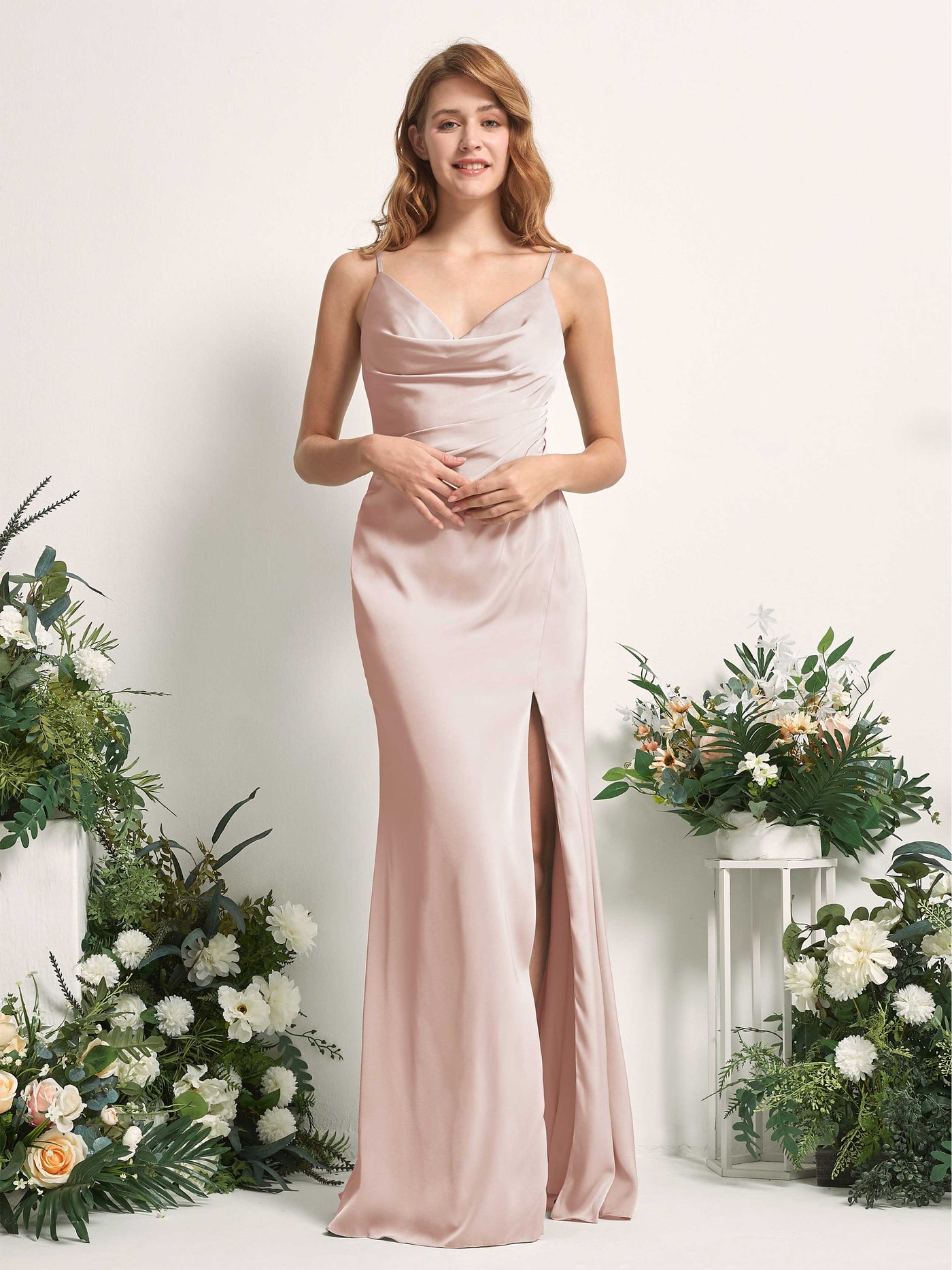 Carlyna Meerjungfrau-Linie V-Ausschnitt Bodenlang Satin Kleid für Brautjungfern Perlrosa #farbe_perlrosa
