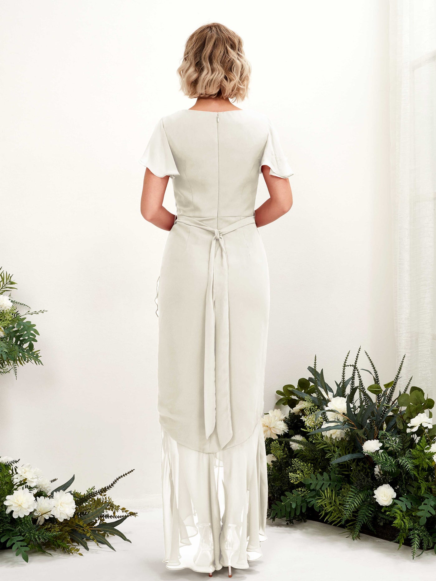 Carlyna Meerjungfrau-Linie V-Ausschnitt Flatterärmel Bodenlang Kleid Elfenbein #farbe_elfenbein