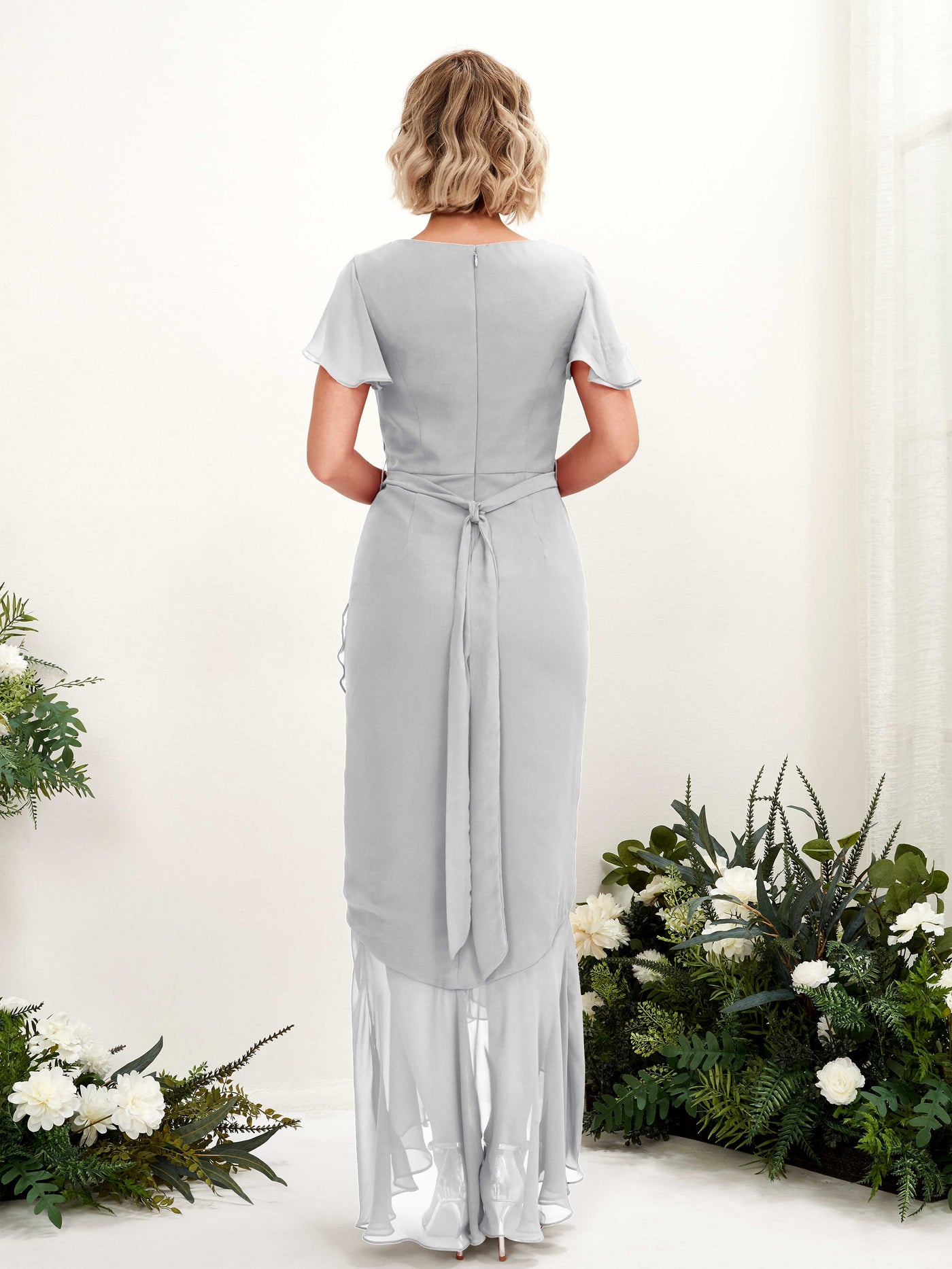 Carlyna Meerjungfrau-Linie V-Ausschnitt Flatterärmel Bodenlang Kleid Silber #farbe_silber