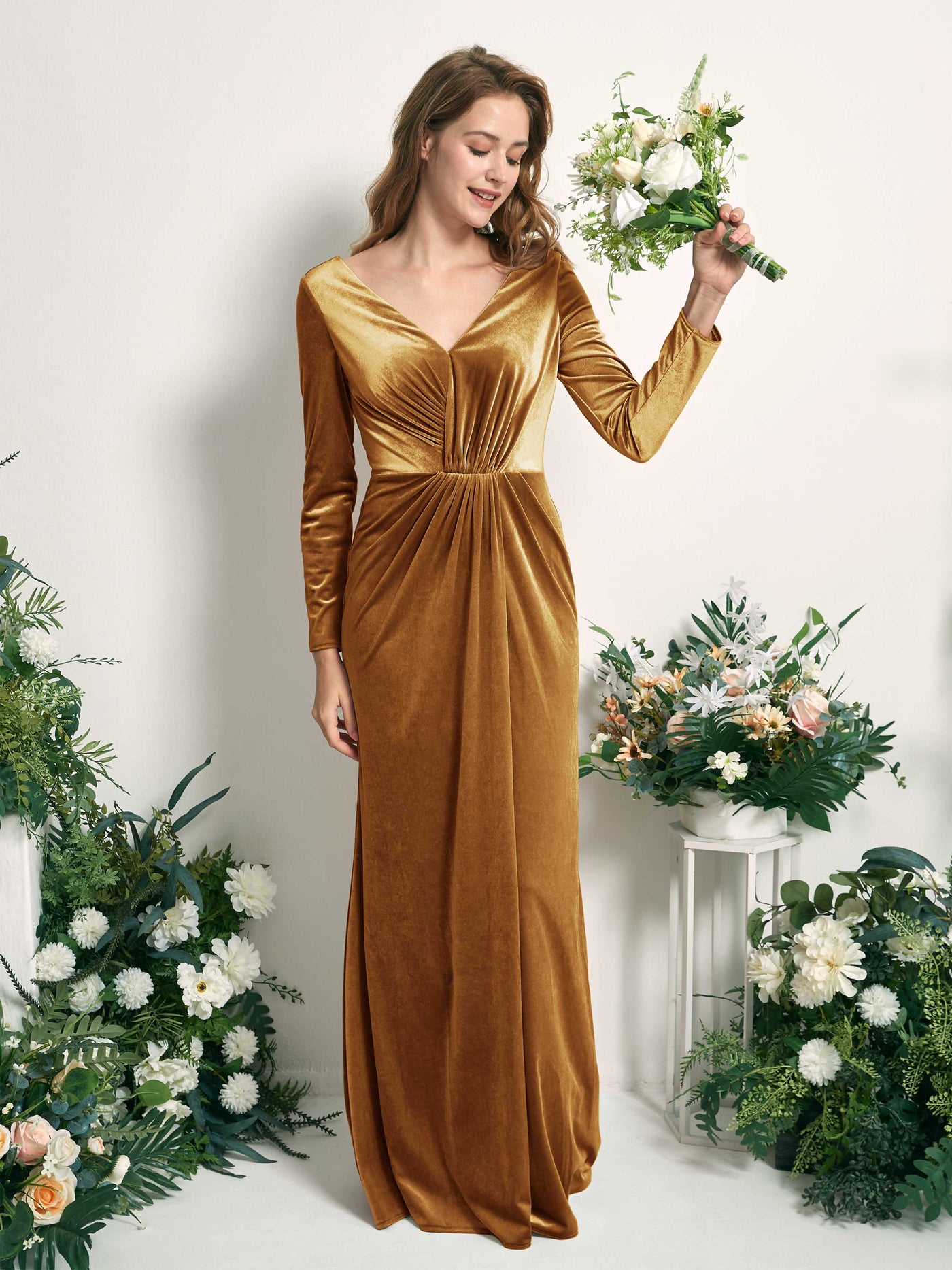 Carlyna Meerjungfrau-Linie V-Ausschnitt Langarm Gerafftes Maxikleid Poliertes Gold #farbe_poliertes-gold