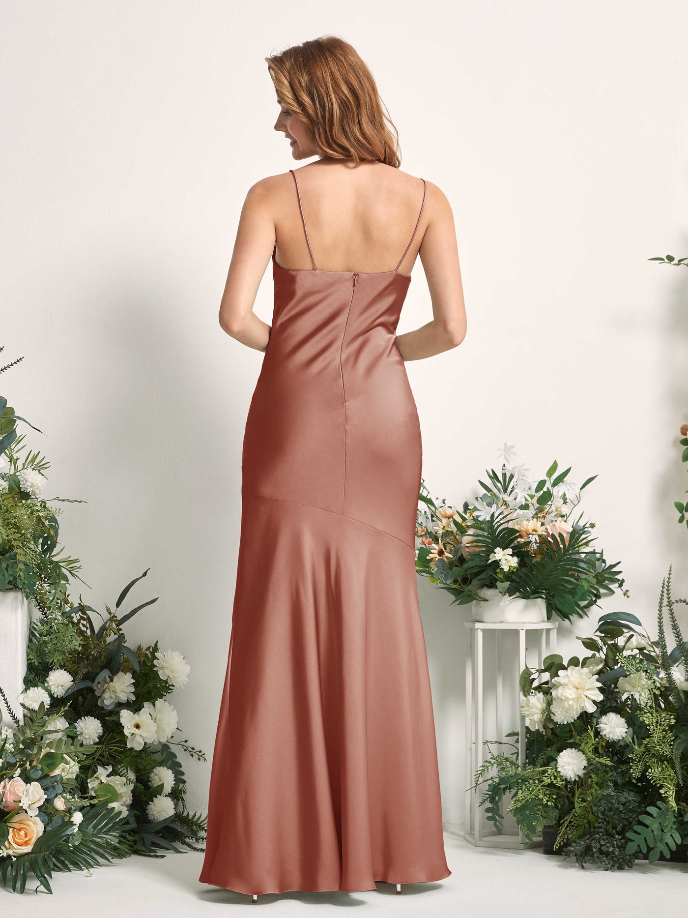 Carlyna Meerjungfrau-Linie wasserfall Bodenlang Beinschlitz Satin Brautjungfernkleider Natur-Siena #farbe_natur-siena