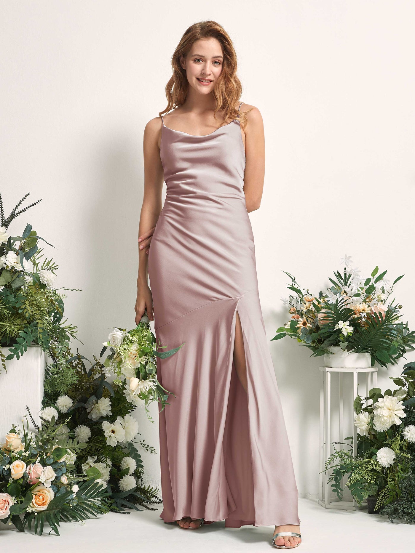 Carlyna Meerjungfrau-Linie wasserfall Bodenlang Beinschlitz Satin Brautjungfernkleider Staubige Rose #farbe_staubige-rose