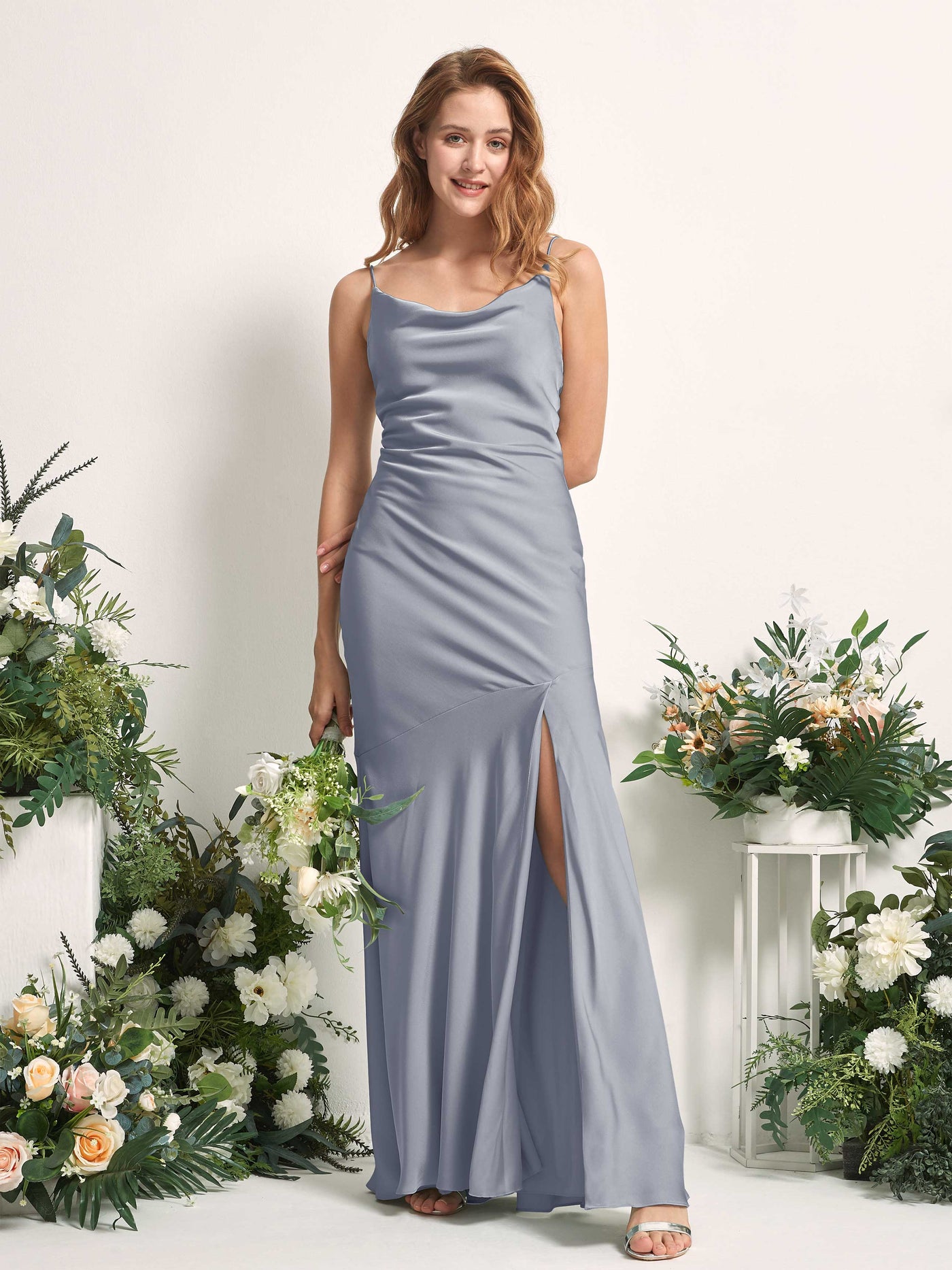 Carlyna Meerjungfrau-Linie wasserfall Bodenlang Beinschlitz Satin Brautjungfernkleider Staubiges Blau #farbe_staubiges-blau