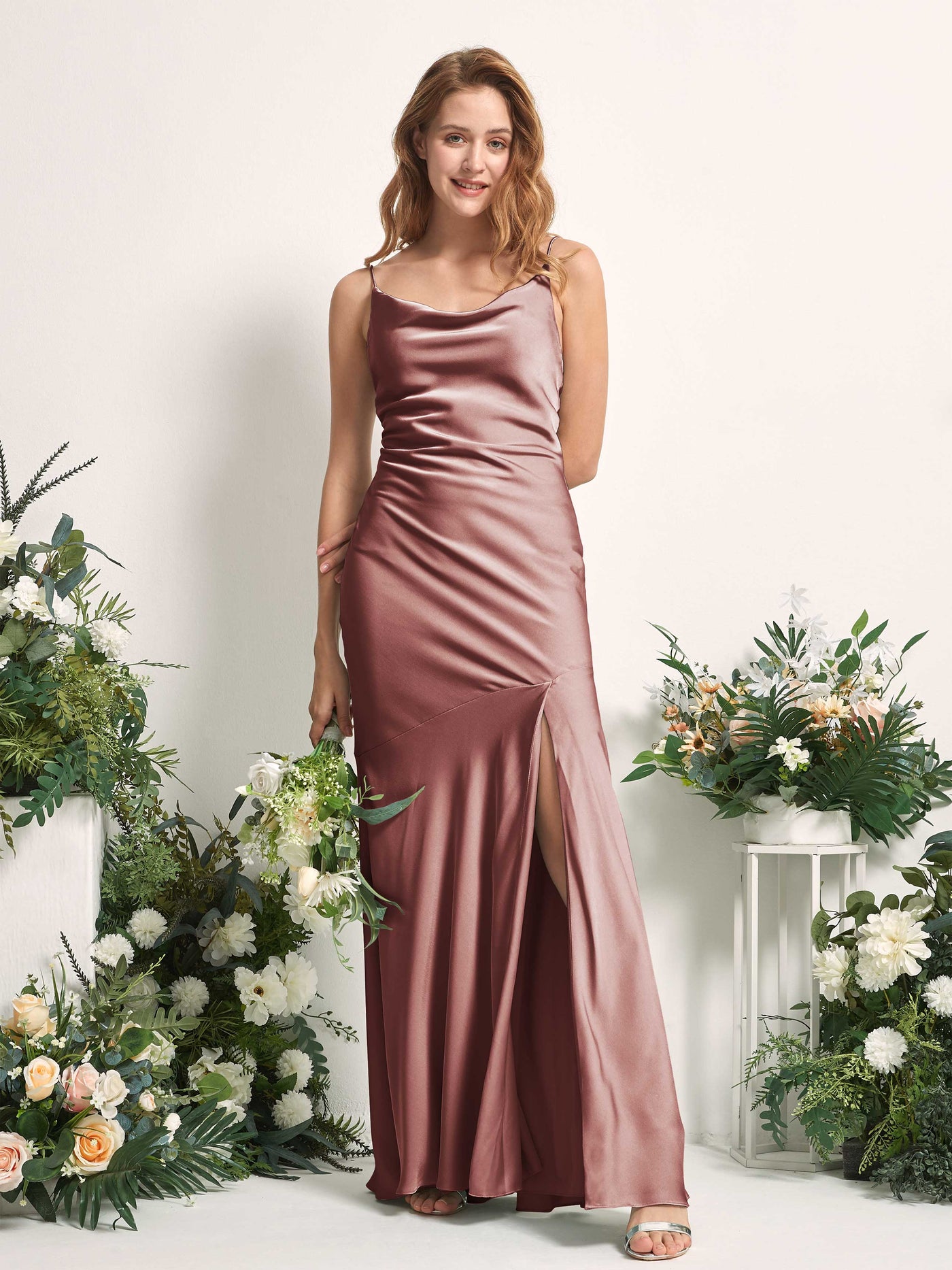 Carlyna Meerjungfrau-Linie wasserfall Bodenlang Beinschlitz Satin Brautjungfernkleider Wüstenrose #farbe_w-stenrose