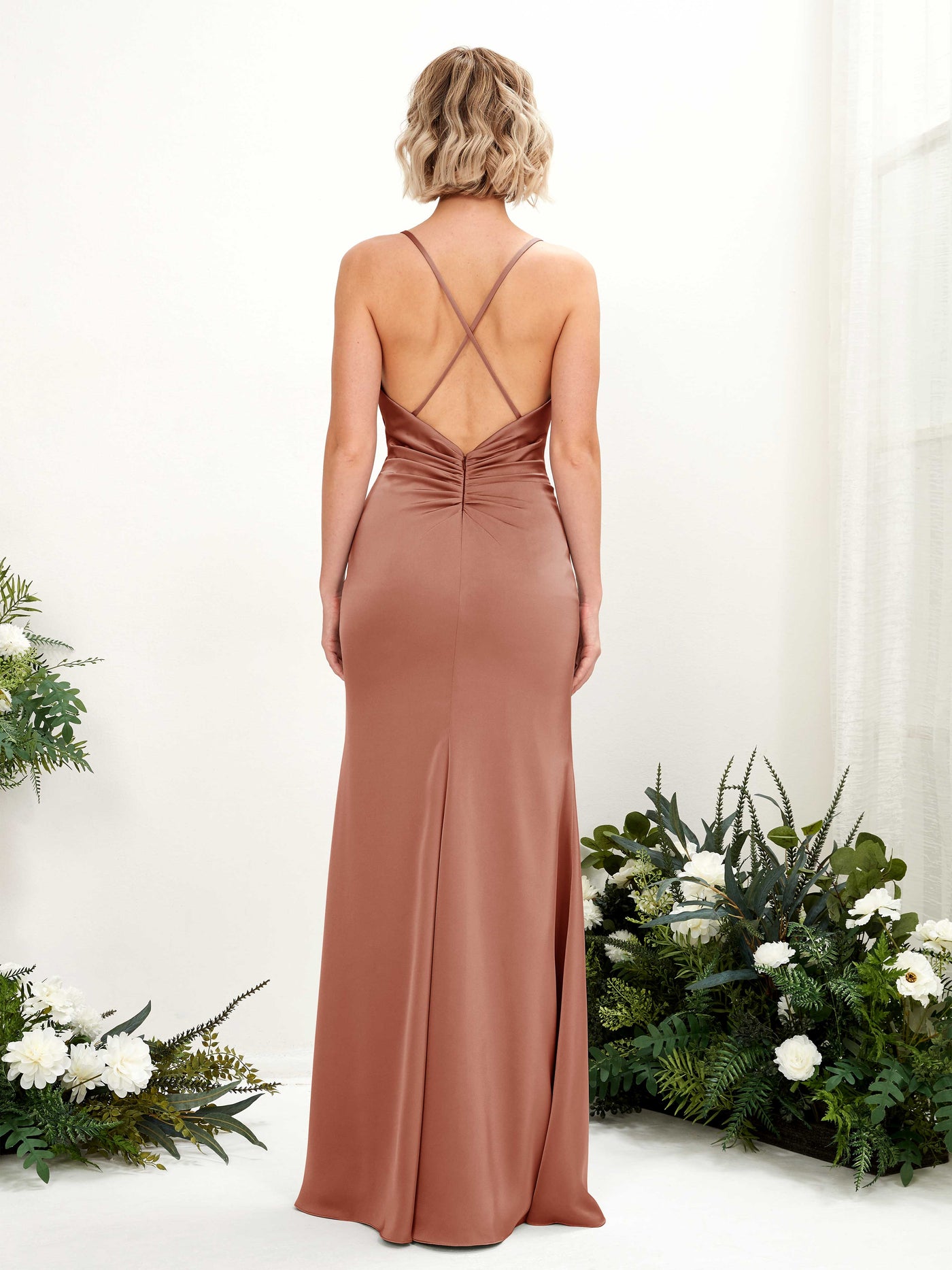 Carlyna Wasserfallausschnitt Bodenlang Satin Brautjungfernkleid Natur-Siena #farbe_natur-siena