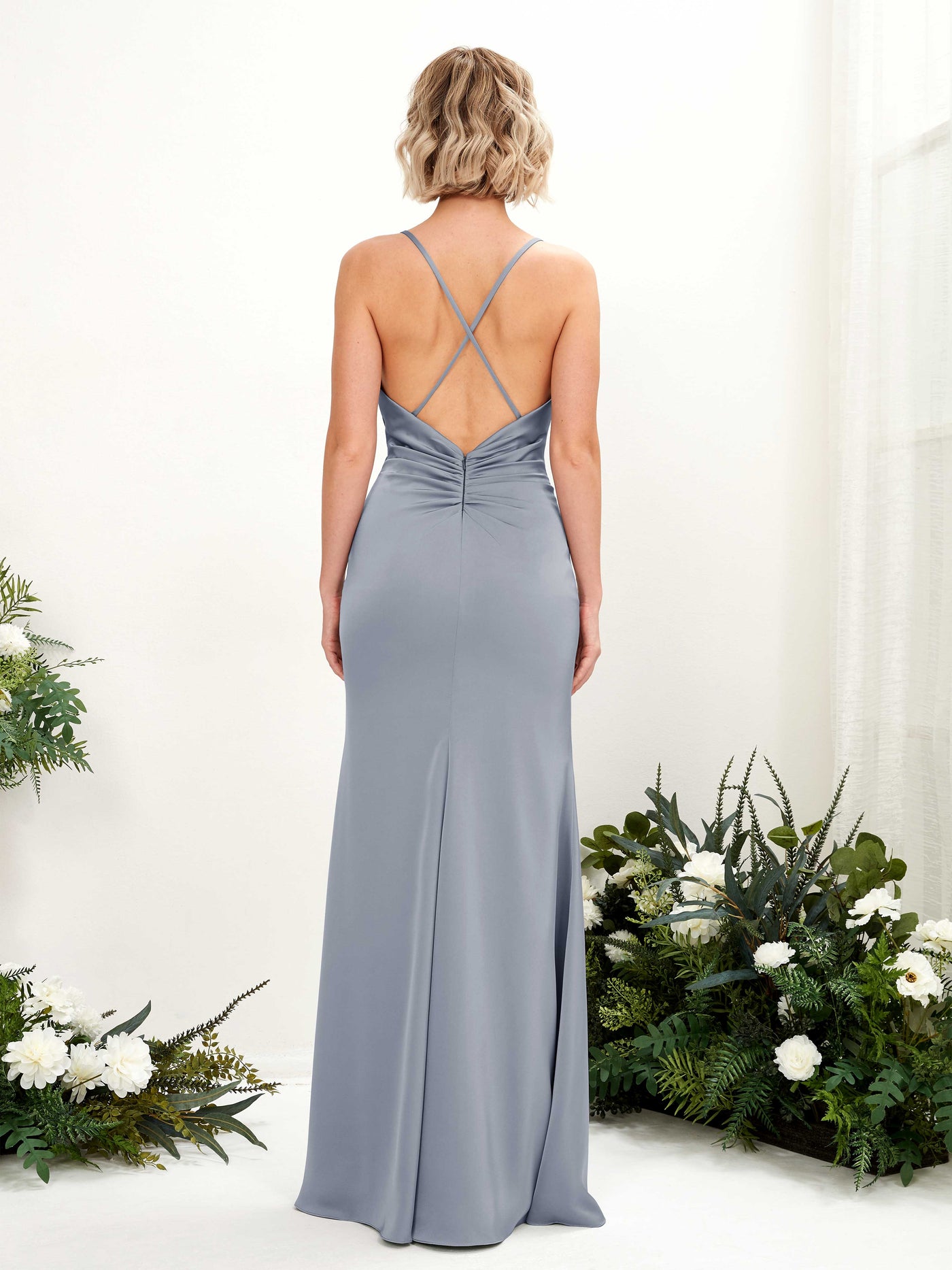 Carlyna Wasserfallausschnitt Bodenlang Satin Brautjungfernkleid Staubiges Blau #farbe_staubiges-blau